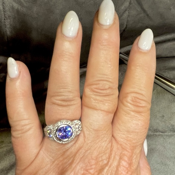 Round Purple stone with pillows of simulated diamonds .925 Sterling silver - Picture 11 of 14